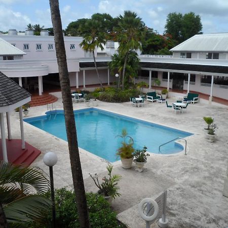 Hotel PomMarine Bridgetown Esterno foto